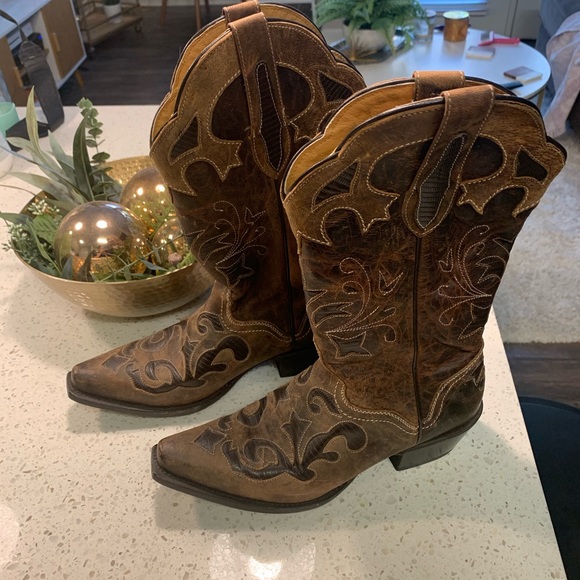 Shoes - JB Dillon cowboy boots